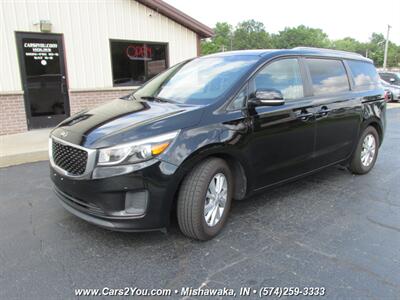 2017 Kia Sedona LX Plus   - Photo 4 - Mishawaka, IN 46545