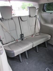2017 Kia Sedona LX Plus   - Photo 19 - Mishawaka, IN 46545