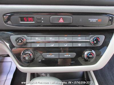 2017 Kia Sedona LX Plus   - Photo 34 - Mishawaka, IN 46545