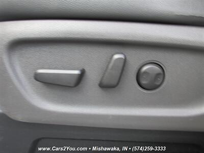 2017 Kia Sedona LX Plus   - Photo 12 - Mishawaka, IN 46545