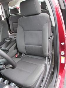 2017 Chevrolet Silverado 1500 LT 4x4 - Photo 13 - Mishawaka, IN 46545