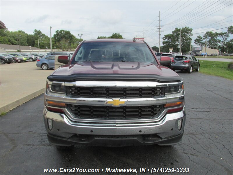 2017 Chevrolet Silverado 1500 LT 4x4 - Photo 2 - Mishawaka, IN 46545