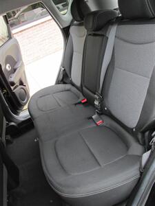 2019 Kia Soul + PLUS   - Photo 9 - Mishawaka, IN 46545