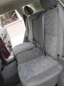 2016 Nissan Rogue S   - Photo 14 - Mishawaka, IN 46545