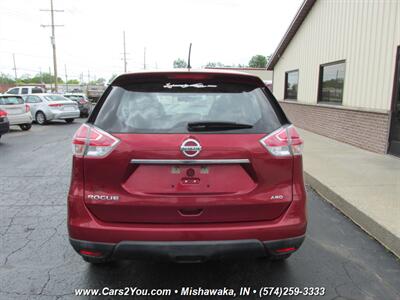 2016 Nissan Rogue S   - Photo 10 - Mishawaka, IN 46545