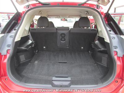 2016 Nissan Rogue S   - Photo 16 - Mishawaka, IN 46545