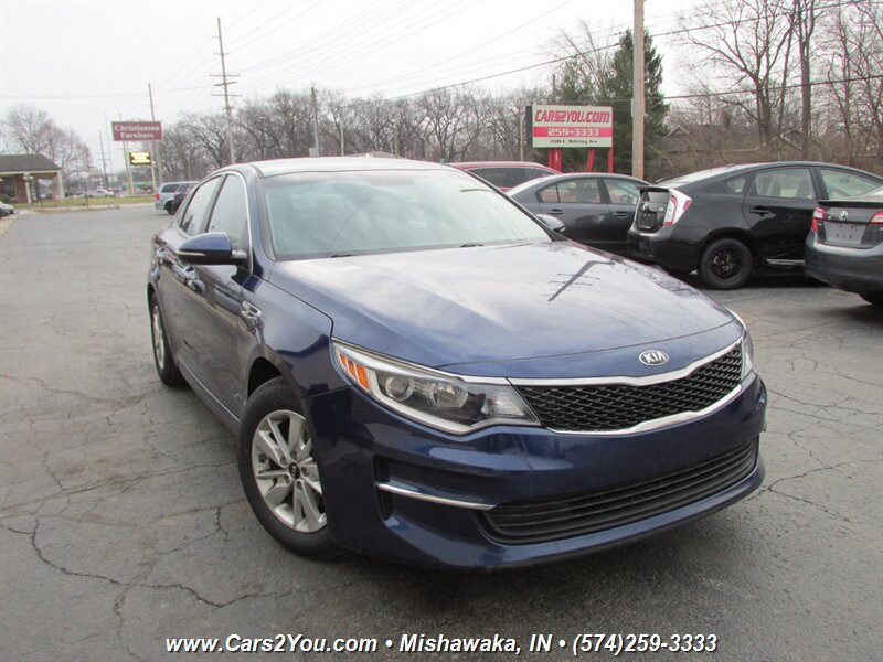 2018 Kia Optima LX   - Photo 1 - Mishawaka, IN 46545