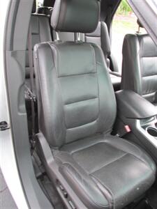 2013 Ford Explorer Limited 4x4   - Photo 19 - Mishawaka, IN 46545