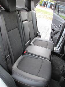 2020 Chevrolet Trax LT 4x4   - Photo 17 - Mishawaka, IN 46545