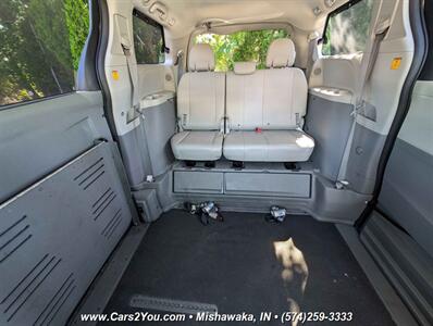 2013 Toyota Sienna XLE Braun Ability Ramp Van   - Photo 7 - Mishawaka, IN 46545