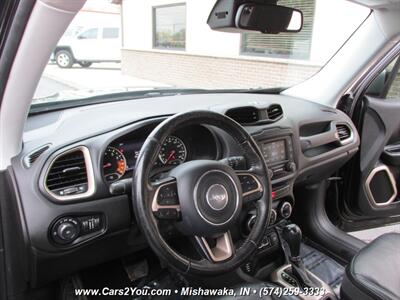 2017 Jeep Renegade Limited 4x4   - Photo 8 - Mishawaka, IN 46545