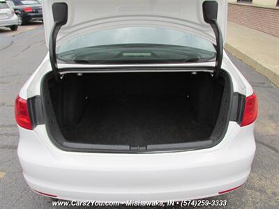 2014 Volkswagen Jetta S   - Photo 12 - Mishawaka, IN 46545