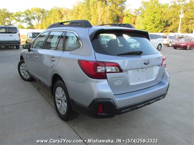 2018 Subaru Outback 2.5i AWD   - Photo 4 - Mishawaka, IN 46545