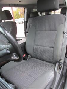 2015 Chevrolet Suburban LS 4x4 - Photo 10 - Mishawaka, IN 46545