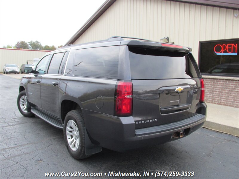 2015 Chevrolet Suburban LS 4x4 - Photo 4 - Mishawaka, IN 46545