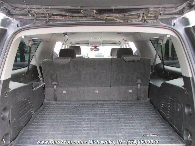 2015 Chevrolet Suburban LS 4x4 - Photo 16 - Mishawaka, IN 46545