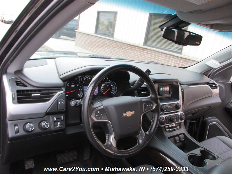 2015 Chevrolet Suburban LS 4x4 - Photo 9 - Mishawaka, IN 46545