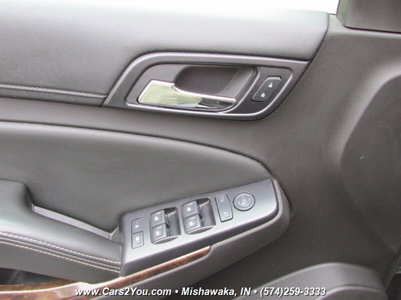 2015 Chevrolet Suburban LS 4x4 - Photo 8 - Mishawaka, IN 46545