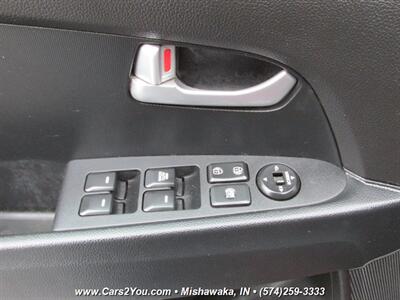 2015 Kia Sportage LX AWD   - Photo 8 - Mishawaka, IN 46545