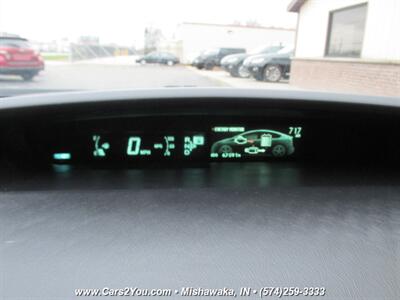 2015 Toyota Prius Hybrid Electric   - Photo 20 - Mishawaka, IN 46545