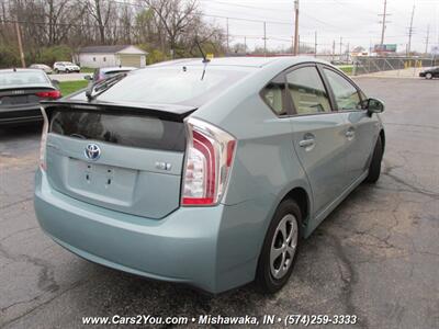 2015 Toyota Prius Hybrid Electric   - Photo 6 - Mishawaka, IN 46545