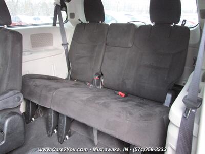 2015 Dodge Grand Caravan SE Plus   - Photo 12 - Mishawaka, IN 46545