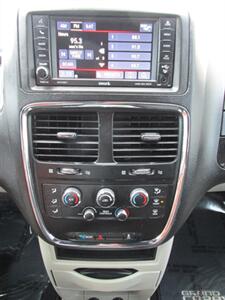 2015 Dodge Grand Caravan SE Plus   - Photo 24 - Mishawaka, IN 46545