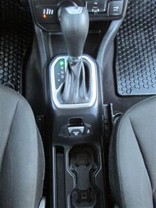 2019 Jeep Renegade Latitude 4x4   - Photo 31 - Mishawaka, IN 46545