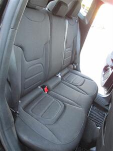 2019 Jeep Renegade Latitude 4x4   - Photo 17 - Mishawaka, IN 46545