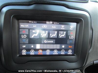 2019 Jeep Renegade Latitude 4x4   - Photo 27 - Mishawaka, IN 46545