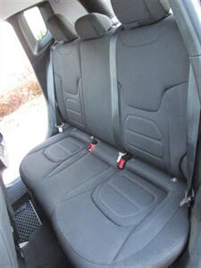 2019 Jeep Renegade Latitude 4x4   - Photo 13 - Mishawaka, IN 46545