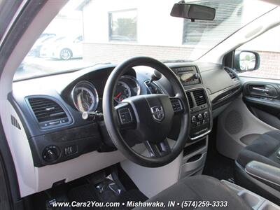 2015 Dodge Grand Caravan SE Plus   - Photo 7 - Mishawaka, IN 46545