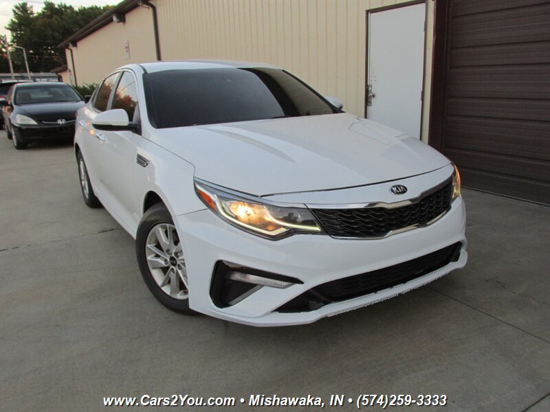 2019 Kia Optima LX   - Photo 1 - Mishawaka, IN 46545