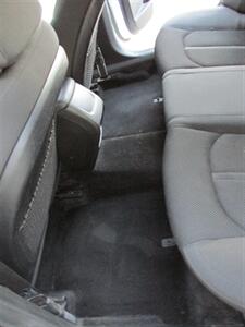 2019 Kia Optima LX   - Photo 9 - Mishawaka, IN 46545