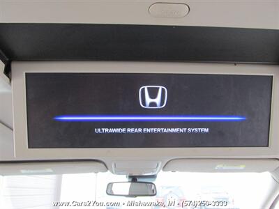 2015 Honda Odyssey Touring Elite   - Photo 19 - Mishawaka, IN 46545