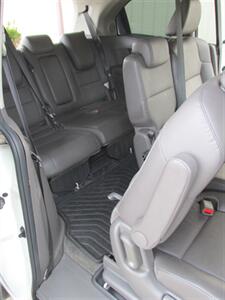 2015 Honda Odyssey Touring Elite   - Photo 23 - Mishawaka, IN 46545
