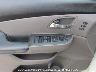 2015 Honda Odyssey Touring Elite   - Photo 8 - Mishawaka, IN 46545