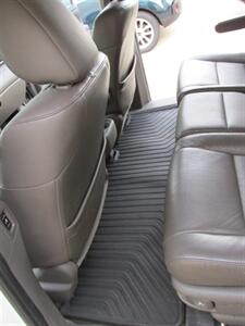2015 Honda Odyssey Touring Elite   - Photo 14 - Mishawaka, IN 46545