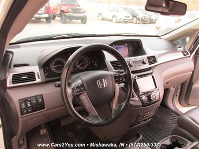 2015 Honda Odyssey Touring Elite   - Photo 10 - Mishawaka, IN 46545