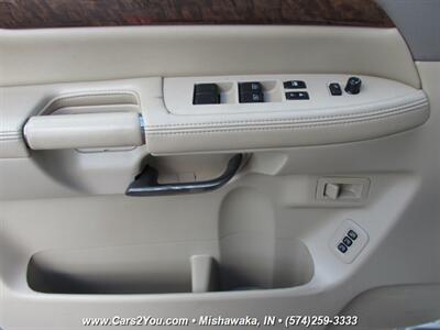 2013 Nissan Armada Platinum 4x4   - Photo 8 - Mishawaka, IN 46545