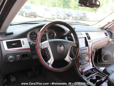 2009 Cadillac Escalade ESV 4x4   - Photo 10 - Mishawaka, IN 46545