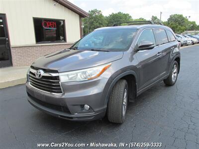 2015 Toyota Highlander XLE 4x4   - Photo 2 - Mishawaka, IN 46545
