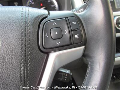 2015 Toyota Highlander XLE 4x4   - Photo 26 - Mishawaka, IN 46545