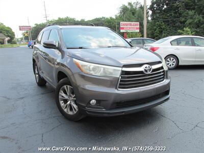 2015 Toyota Highlander XLE 4x4   - Photo 6 - Mishawaka, IN 46545
