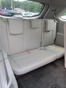 2015 Toyota Highlander XLE 4x4   - Photo 18 - Mishawaka, IN 46545