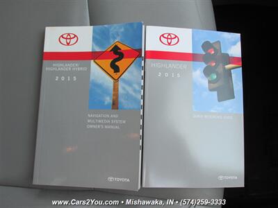 2015 Toyota Highlander XLE 4x4   - Photo 38 - Mishawaka, IN 46545