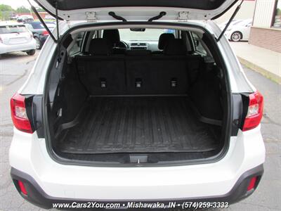 2019 Subaru Outback 2.5i Premium AWD   - Photo 15 - Mishawaka, IN 46545