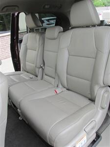2015 Honda Odyssey EX-L   - Photo 9 - Mishawaka, IN 46545