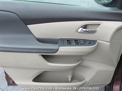 2015 Honda Odyssey EX-L   - Photo 6 - Mishawaka, IN 46545