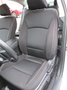 2017 Subaru Legacy 2.5i AWD - Photo 10 - Mishawaka, IN 46545